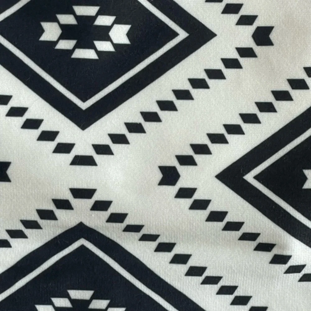 Pillow Covers black white Aztec pattern New 4 pack